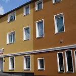 Select Hotel