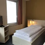 Select Hotel
