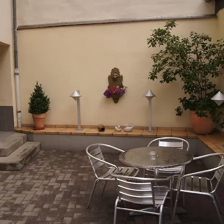 Wos Hotel بوروسيا مونشنغلادباخ