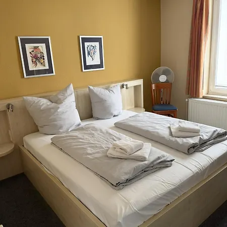 Wos Hotel فندق بوروسيا مونشنغلادباخ
