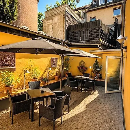 Otel Wos Mönchengladbach